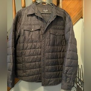 Joe fresh packable quilted jacket.